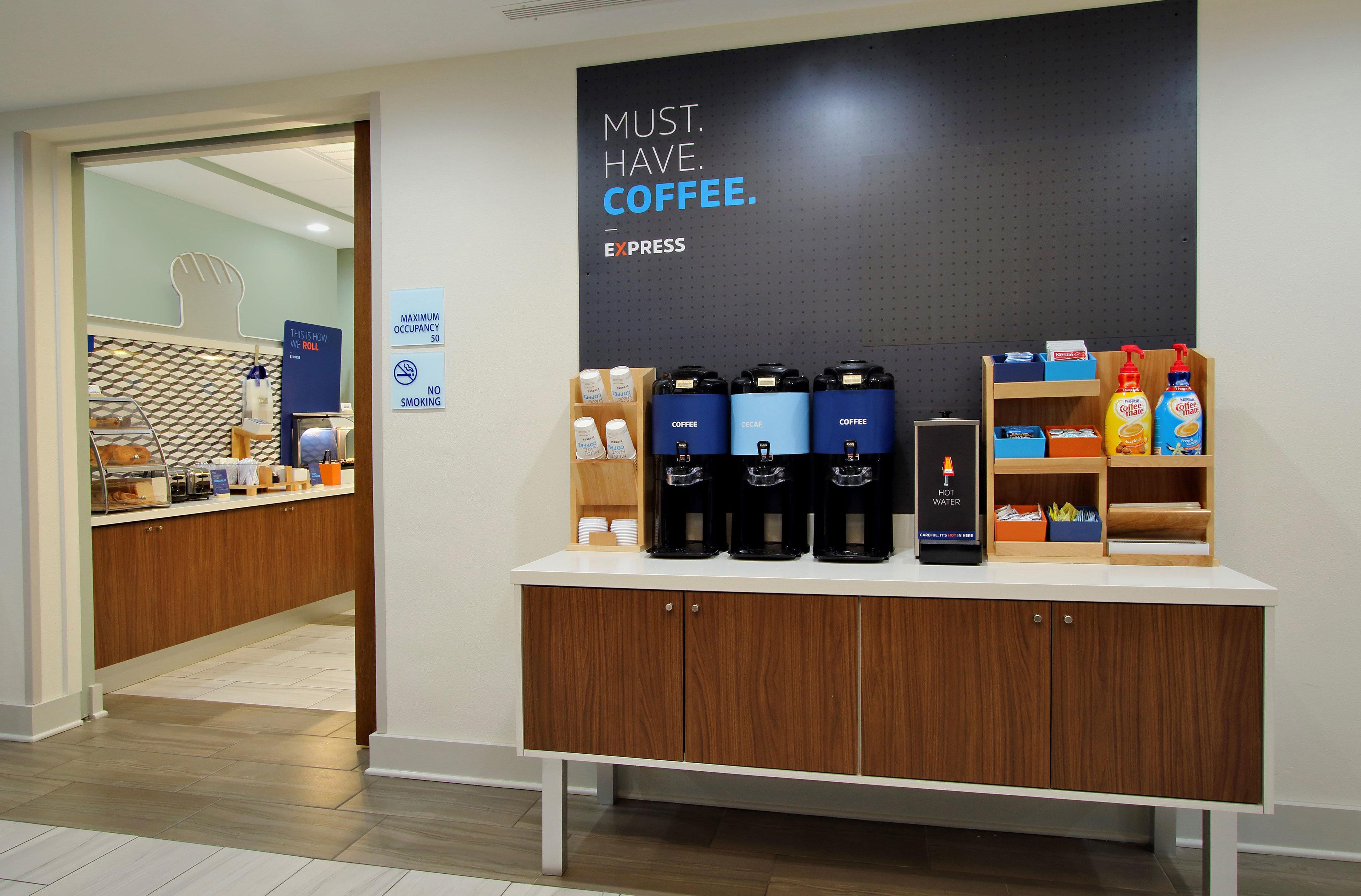 Holiday Inn Express & Suites - Williston By Ihg Екстериор снимка