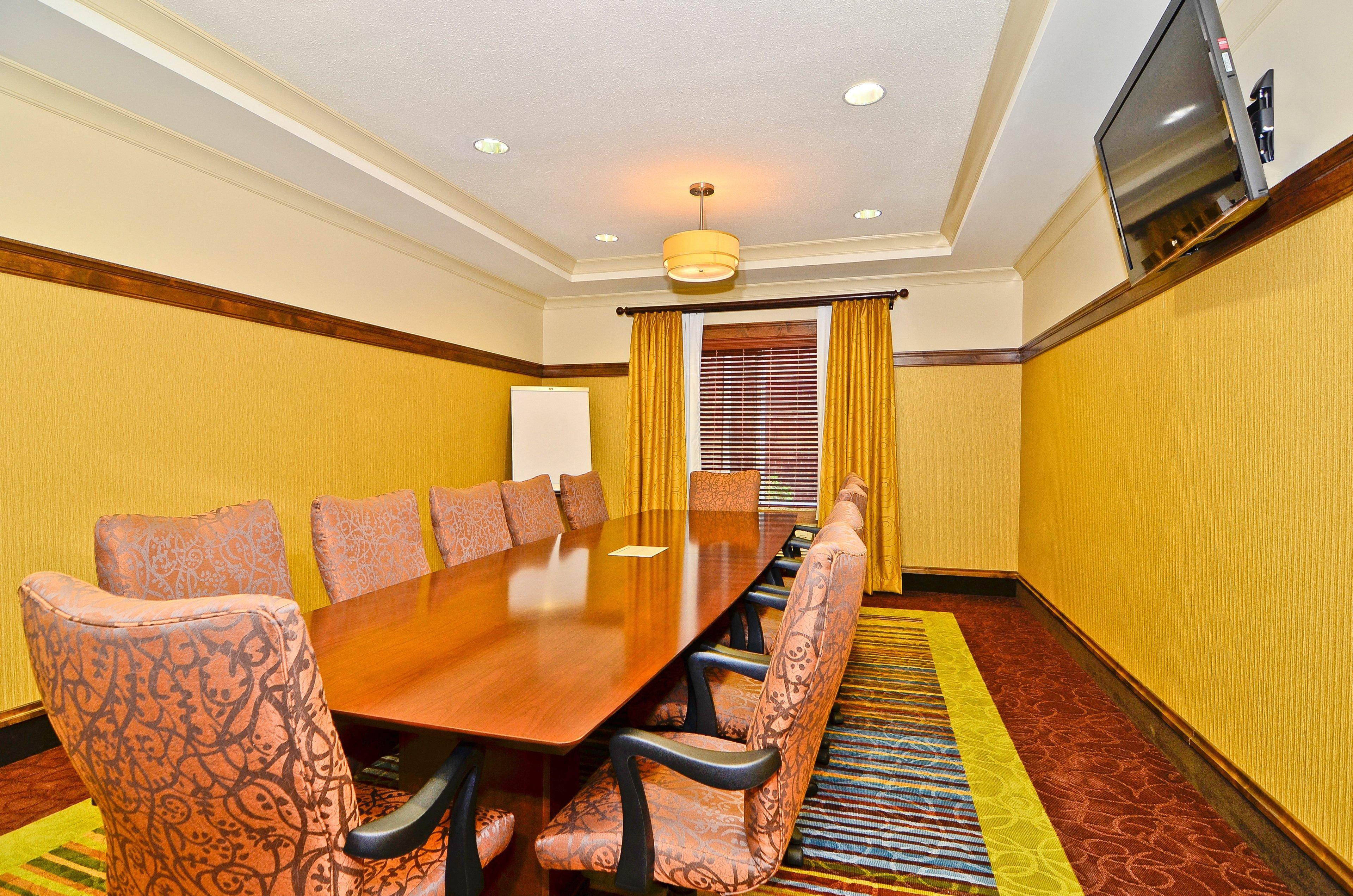 Holiday Inn Express & Suites - Williston By Ihg Екстериор снимка