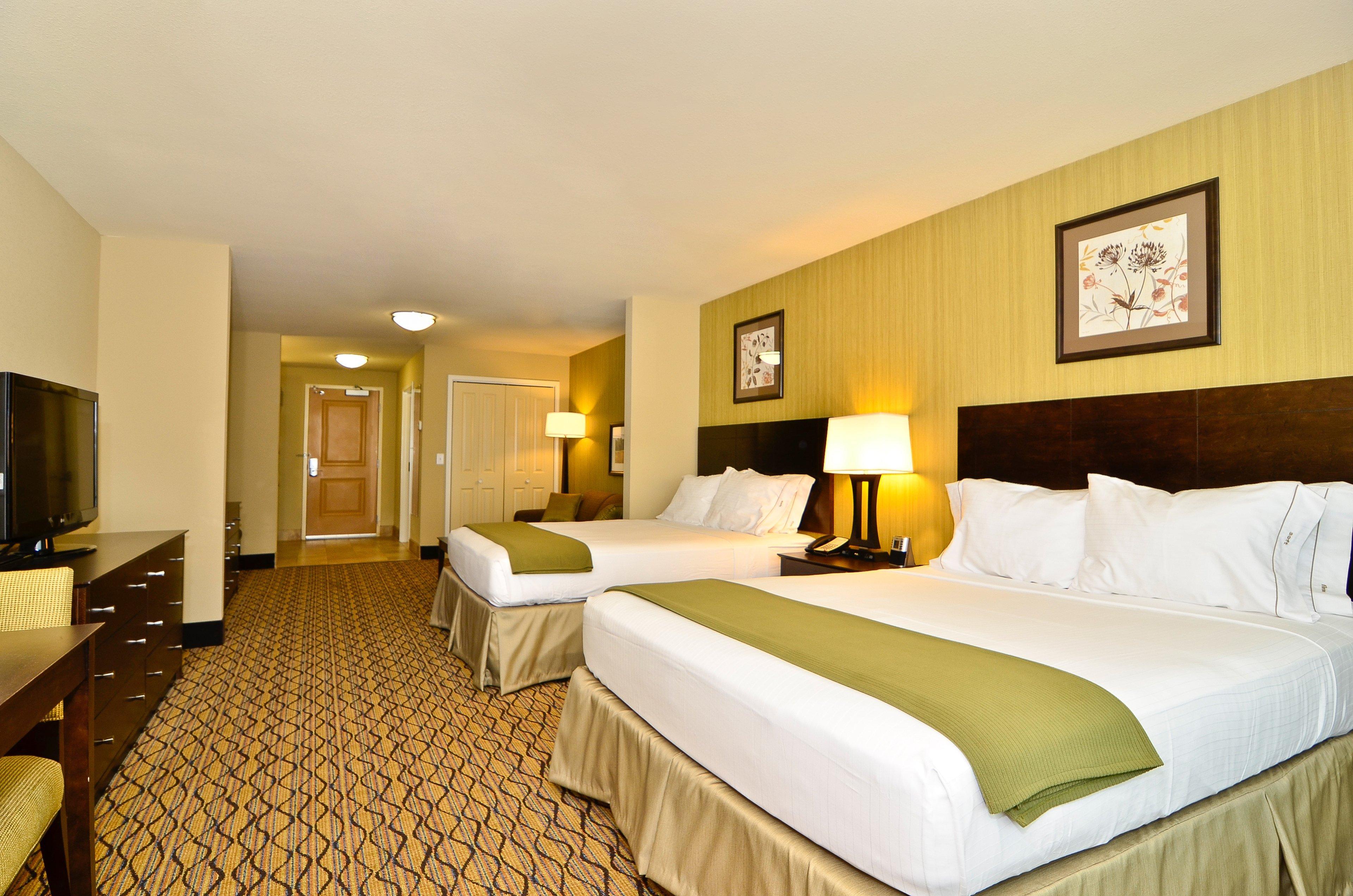 Holiday Inn Express & Suites - Williston By Ihg Екстериор снимка