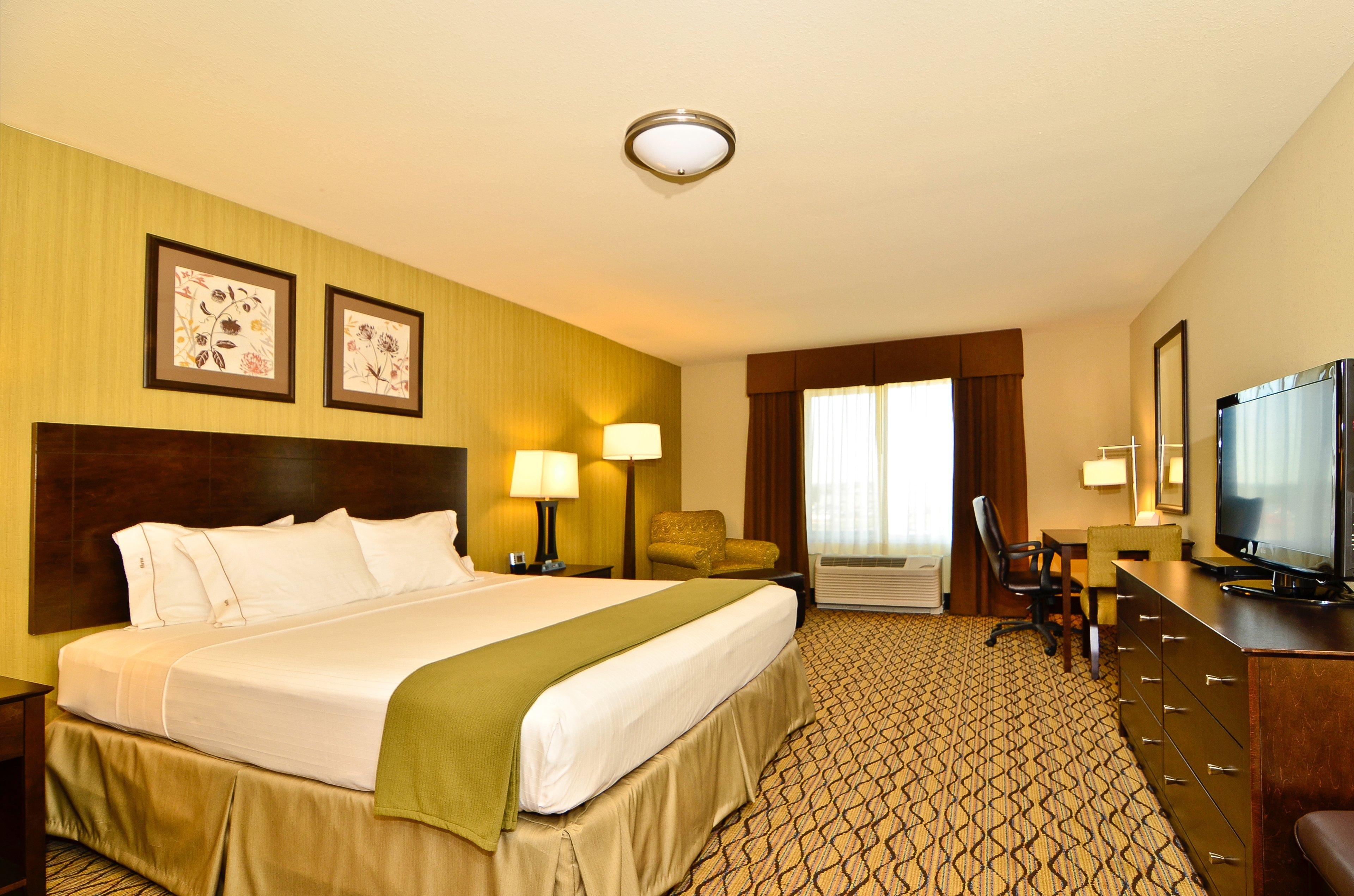 Holiday Inn Express & Suites - Williston By Ihg Екстериор снимка