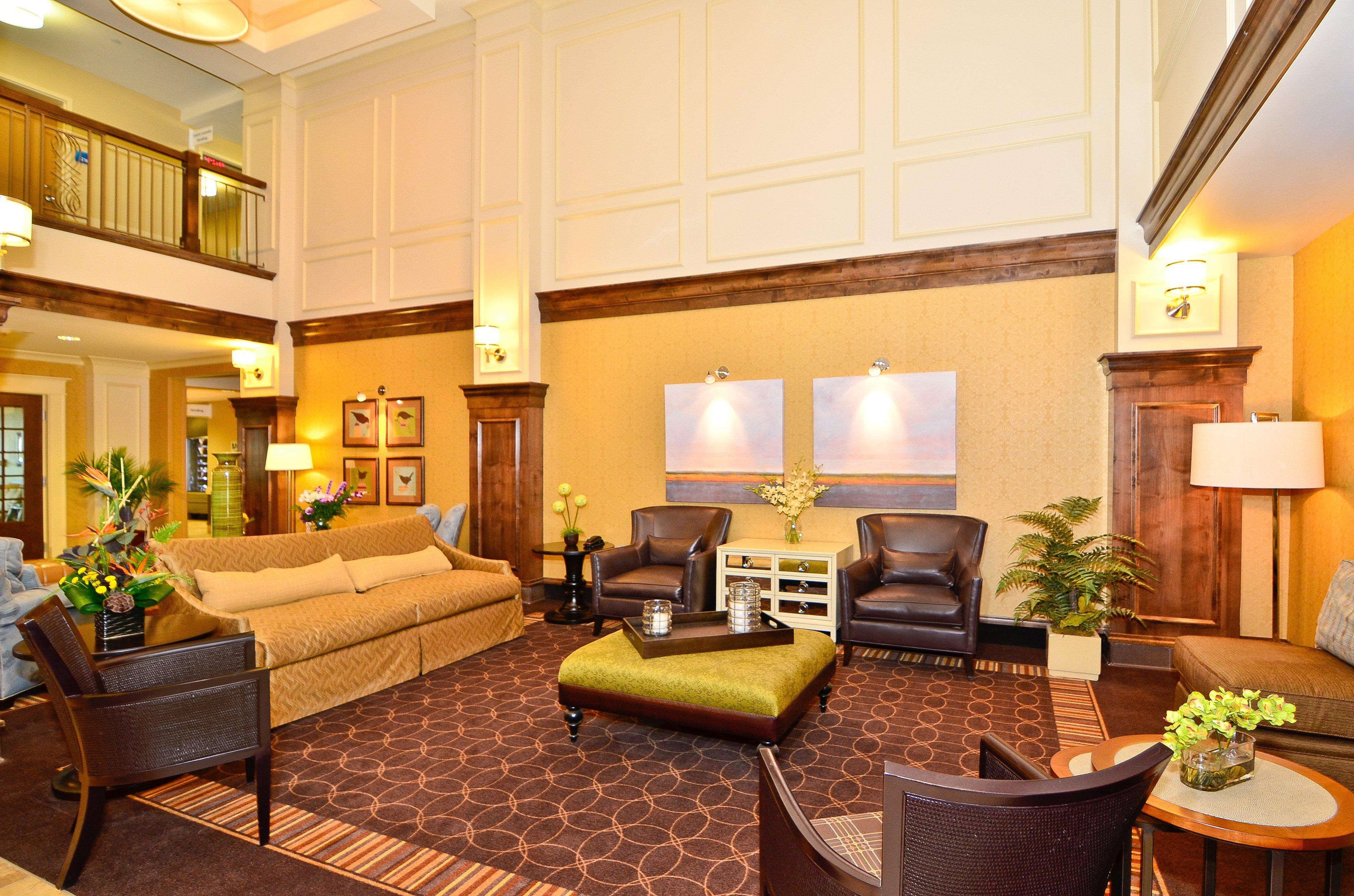 Holiday Inn Express & Suites - Williston By Ihg Екстериор снимка