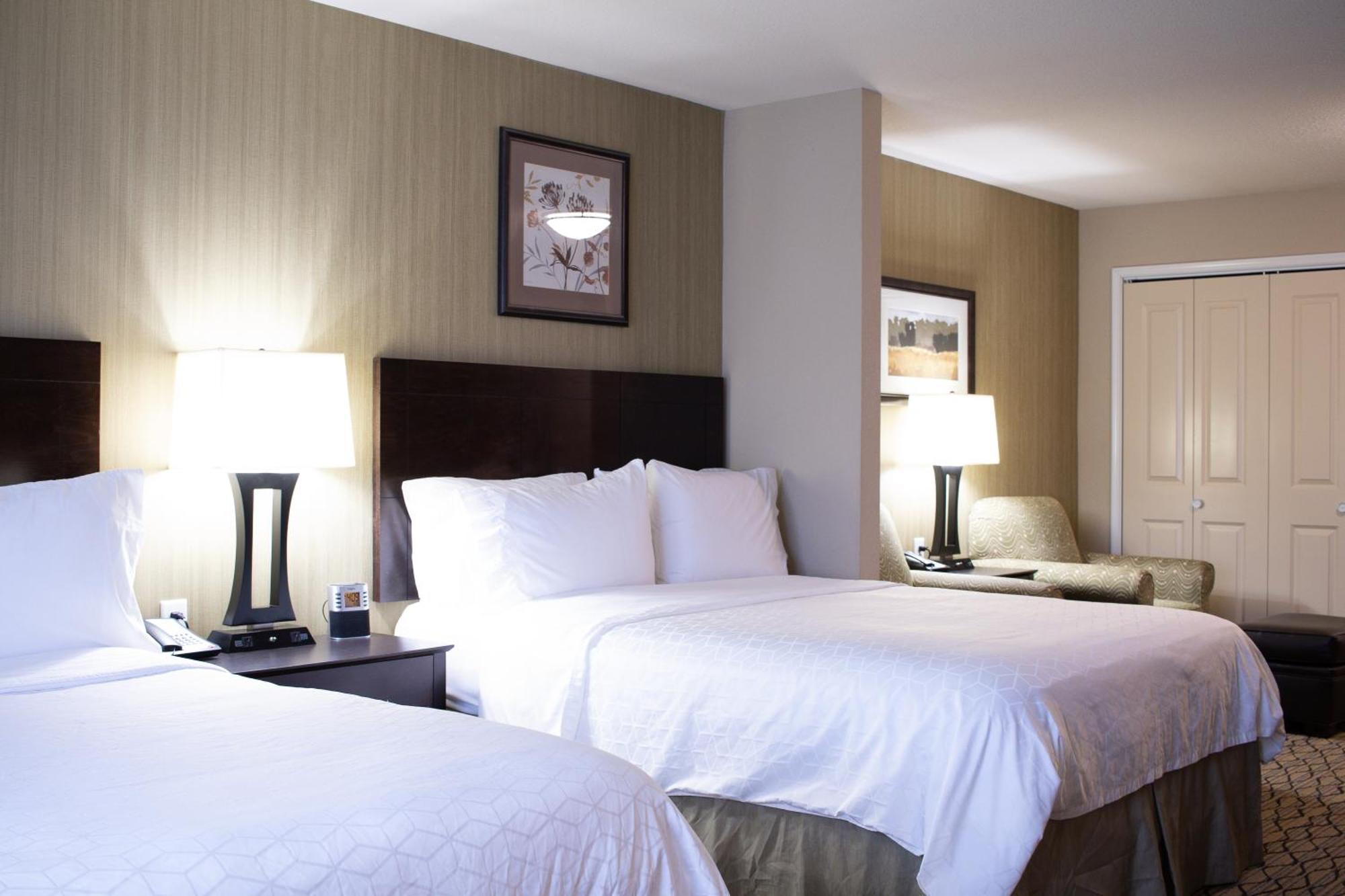 Holiday Inn Express & Suites - Williston By Ihg Екстериор снимка